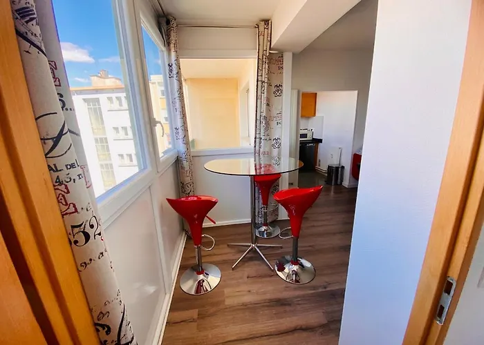 Апартаменты Soleil Couchant Balcon Parking Gare Un-sejour-a-part